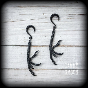 Harpy feet gauged earrings