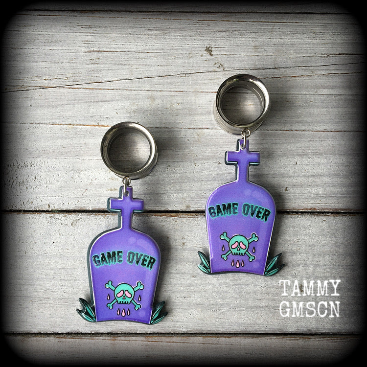 Tombstone tunnel earrings