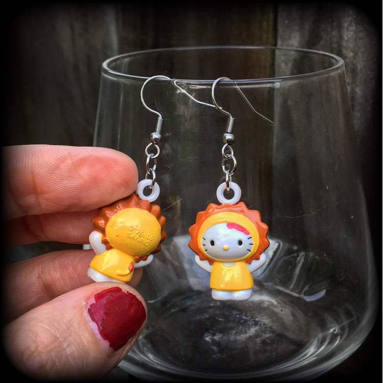 Hello Kitty earrings-Lion earrings