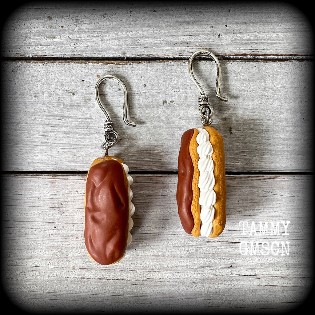 Chocolate eclair earrings-Donut earrings