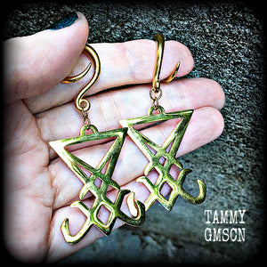 Sigil of Lucifer gauged earrings Satanic earrings Evil jewelry Occult ear weights Ear hangers Ear gauges 6 gauge ear weights Church of Satan Body jewelry Stretched ears Lobes Occult jewelry 4mm 6mm 8mm 10mm 12mm 14mm 16mm 19mm 22mm 25mm 28mm 30mm 