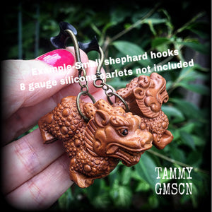 Foo dog earrings Foo dog ear weights Ear hangers Foo dog jewelry Temple dog ornaments Chinese lions Tattoo earrings Tattoo jewelry Tattoo designs Tattoos flash sheet Tattoo artist Tattooers 4mm 6mm 8mm 10mm 12mm 14mm 16mm 19mm 22mm 25mm 28mm 30mm 