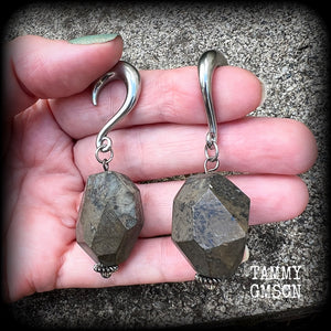 Pyrite ear weights 2 gauge ear weights 6mm earrings Gemstone earrings Ear hangers Ear gauges Ear jewelry Stretched ears Stretched lobes Gauged ears Gauged earrings Tribal ear weights Moss goth 4mm 6mm 8mm 10mm 12mm 14mm 16mm 19mm 22mm 25mm 28mm 30mm 