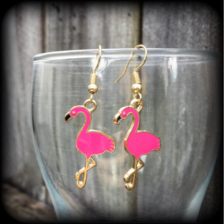 Pink flamingo earrings-Kitsch earrings