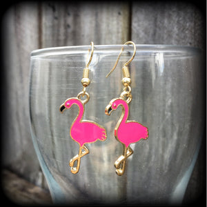 Pink flamingo earrings-Kitsch earrings