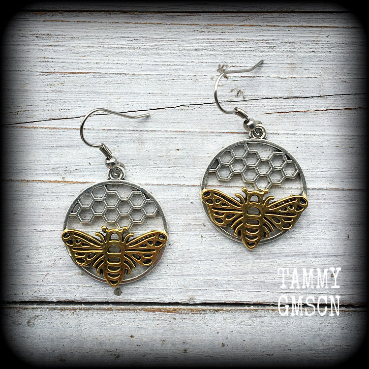 Bee earrings-Bee and hive earrings