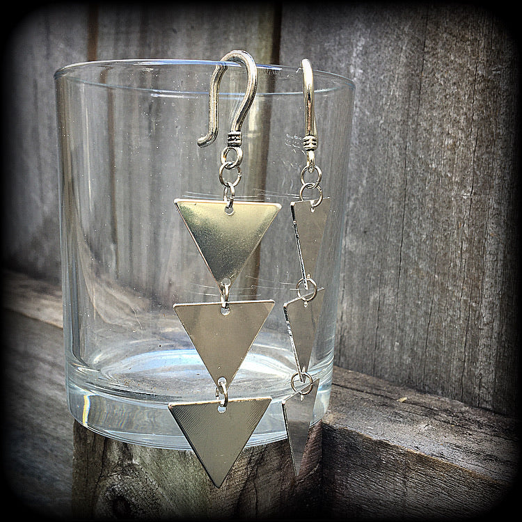 Geometric earrings-Triangle earrings