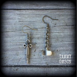 Syringe and tablet earrings-Halloween earirngs