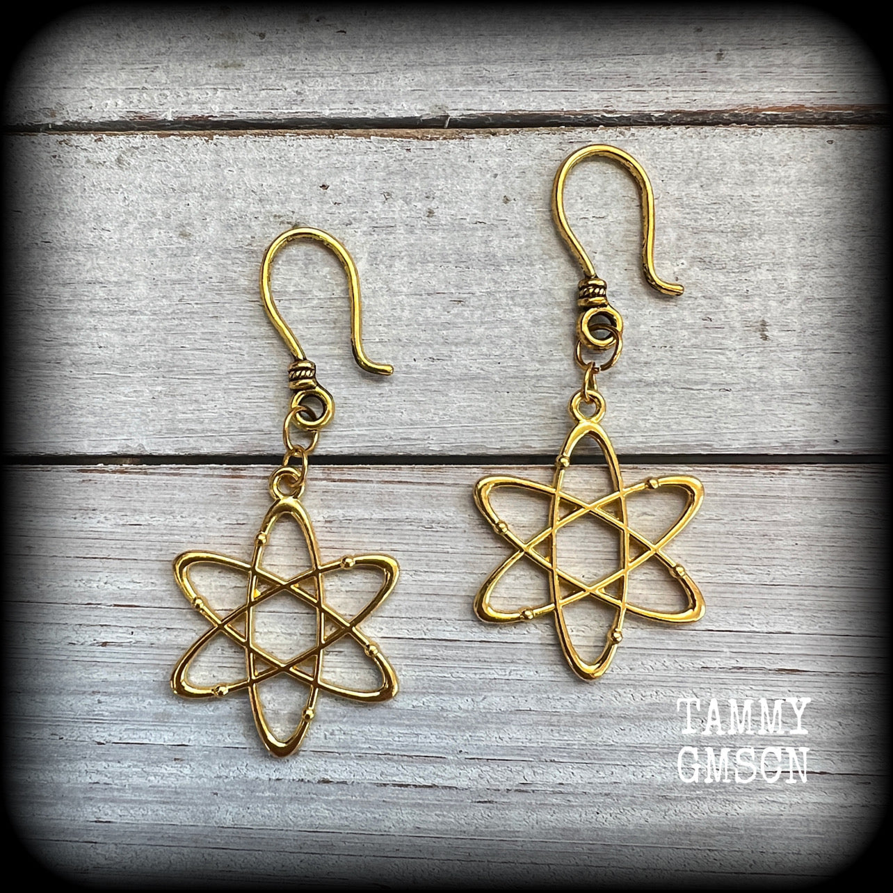 Atom earrings Astrolux earrings Retro earrings Science fiction earrings Science teacher gifts Pierced ears Stretched ears Stretched lobes Nerd earrings Lab geek Doctors Nurses Scientists Stocking stuffers Tunnel dangles Tunnel earrings Ear hangers