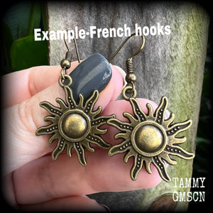 Sol Invictus hoop earrings-Tunnel friendly earrings
