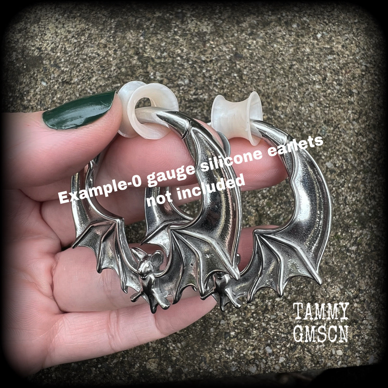 Featuring gorgeous spooky cute surgical steel bats, these earrings measure just under 5cms from tip to tip, and weigh approx 23 grams each.