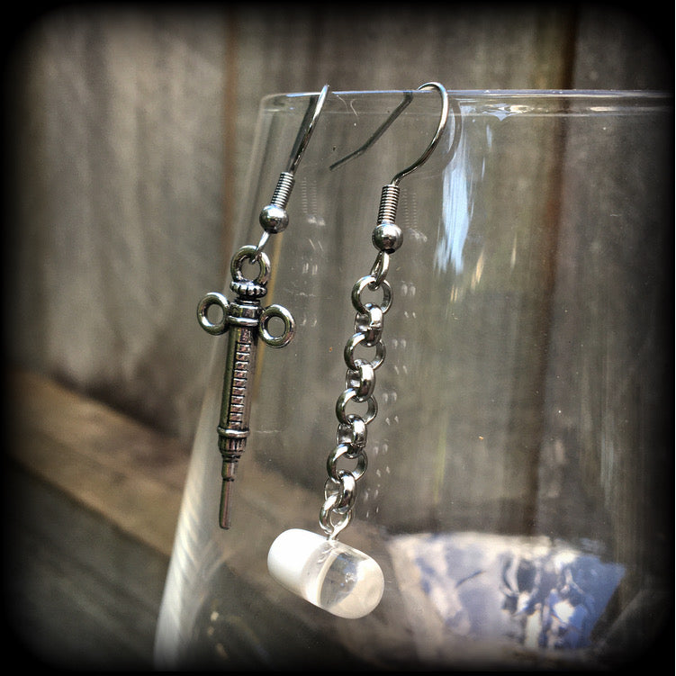 Syringe and tablet earrings-Halloween earirngs