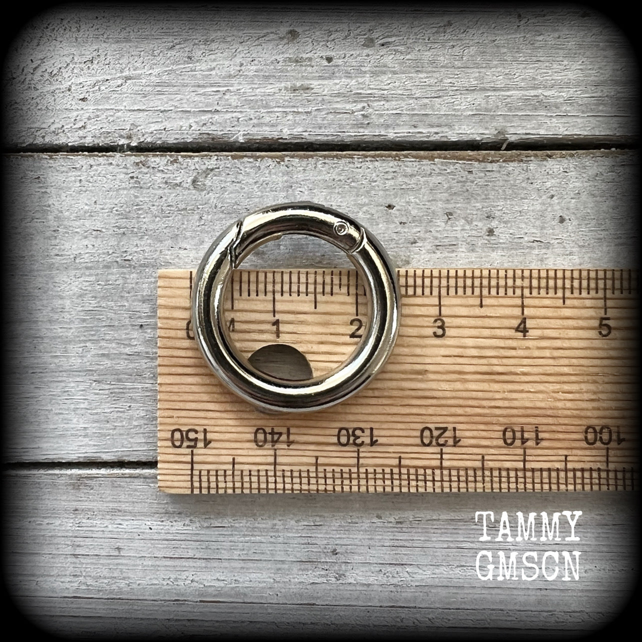 DIY snap rings for tunnel earrings