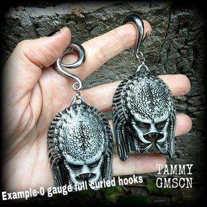 Predator earrings 0 gauge ear weights Alien Vs Predator Aliens Alien ear weights Gauged earrings Gauged ears Stretched ears Ear gauges Ear hangers Sci fi Science fiction Scuence fantasy 4mm 6mm 8mm 10mm 12mm 14mm 16mm 19mm 22mm 25mm 28mm 30mm 