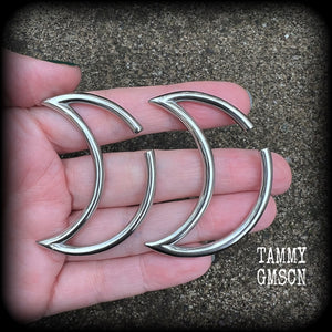 Crescent moon tunnel earrings-Ear hangers
