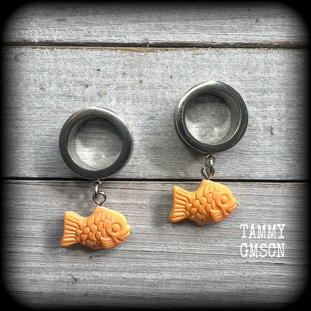 Taiyaki-Red bean fish tunnel earrings