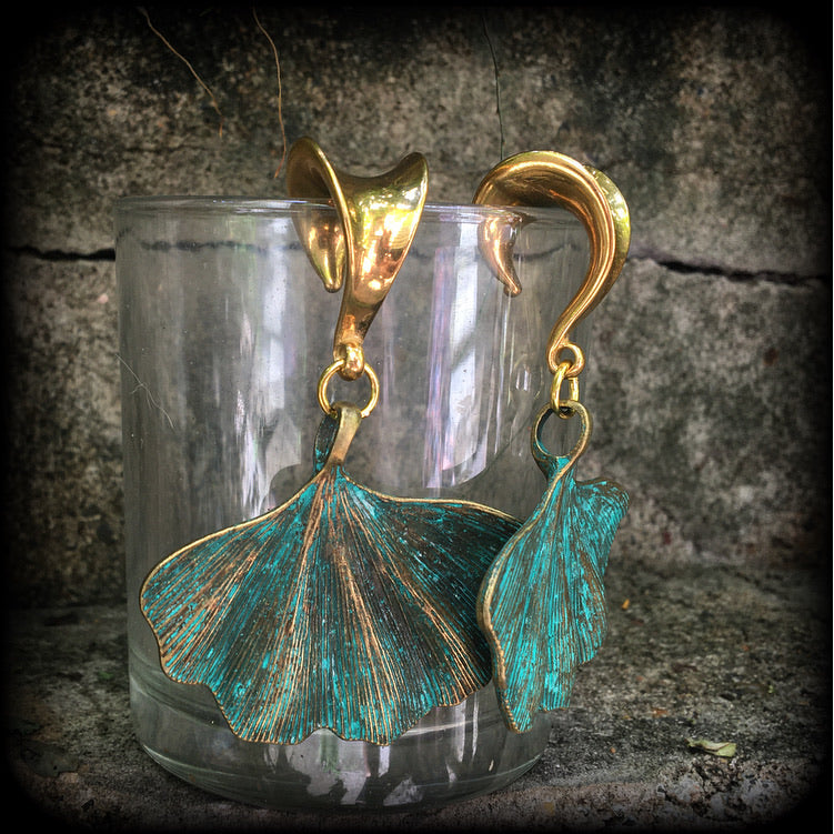 Ginkgo leaf earrings Ginkgo leaf ear weights Ear hangers Ear gauges Stretched ears Stretched lobes Gauged earrings Gauged ears Mossgoth Whimsigoth Cottagecore Forestpunk Goblincore Witchyvibes 4mm 6mm 8mm 10mm 12mm 14mm 16mm 19mm 22mm 25mm 28mm 30mm 