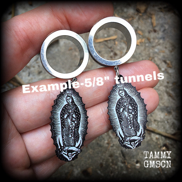 Lady of Guadalupe jewelry Lady of Guadalupe gauged earrings Sacred heart ear weights 16mm tunnels Tunnel earrings Tunnel dangles Ear hangers Body jewelry Religious jewelry Catholic jewellery 4mm 6mm 8mm 10mm 12mm 14mm 16mm 19mm 22mm 25mm Stretched lobes 