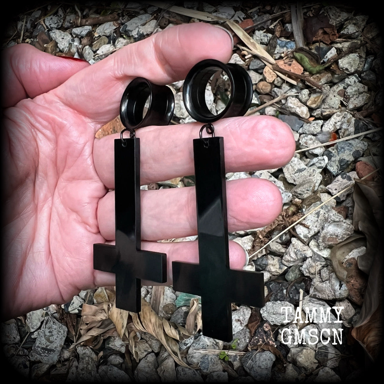 Inverted cross tunnel earrings