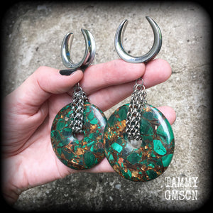 These ear weights feature beautiful big green malachite and bronzite donut gemstones enclosed in triple stainless steel chains, weighing approx 46 grams each and measuring just on 10 cms. This pair has been made with 25mm cradles.