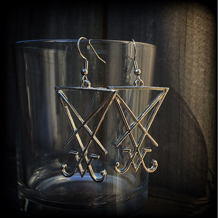 Sigil jewelry Sigil jewellery Sigil of Lucifer earrings Sigil of Lucifer jewellery Ritual jewelry Ritual tools Occult jewelry Occult tools Satanic jewelry Satanic accessories Luciferian Satanic Dark art Dark magick Black magick Demons Demonology 