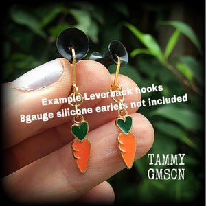 Carrot earrings Root vegetable earrings Soup earrings Vegan earrings Vegetable earrings Plant earrings Food earrings  Novelty earrings Pierced ears Stretched ears tunnels Tunnel dangles Gifts for vegans Christmas gifts Thanksgiving jewelry