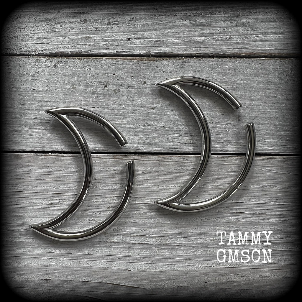 Crescent moon tunnel earrings-Ear hangers