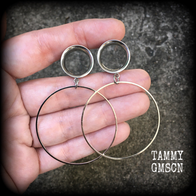 Hoop earrings Plug hoops Tunnel hoops 9/16" tunnel earrings Geometric ear hangers 14mm tunnels Body jewelry 2g 0g 00g 1/2" 5/8" 3/4" 7/8" 1" Tunnel earrings Tunnel dangles Ear gauges Plug gauges Stretched ears Stretched lobes Gauged earrings Gauged