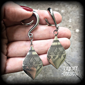 Antique silver tear drop earrings-Ishtar gauged earrings