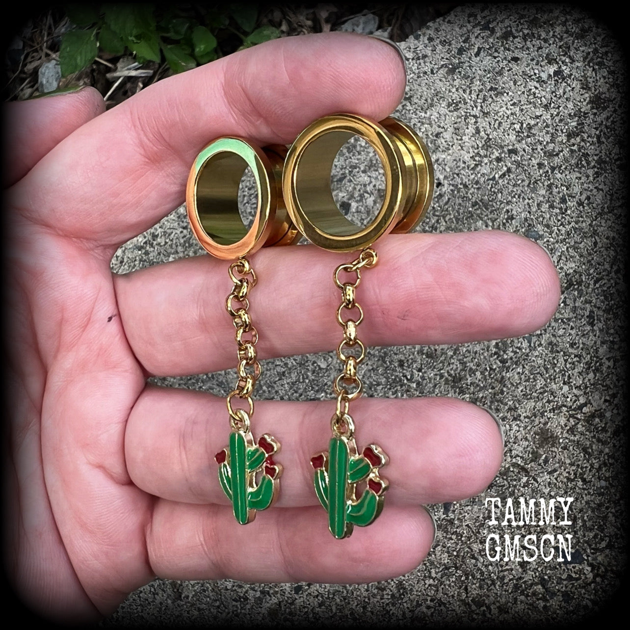 Green cactus tunnel earrings