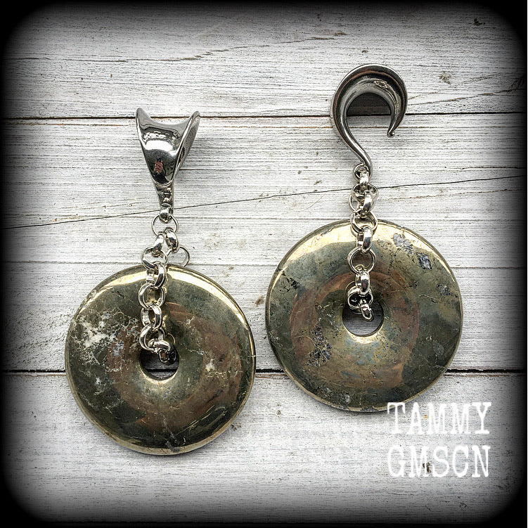 Pyrite gauged earrings Ear hangers Gemstone ear weights 5/8" gauge Stretched lobes Body jewelry 6g 2g 0g 00g 1/2" 9/16" 3/4" 7/8" 1" 1.10" 1.18" Tribal ear weights Stretched ears Stretched lobes Gauged ears Gemstone body jewllery Ear gauges