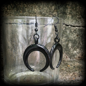 Black Friday Black moon earrings Crescent moon earrings Gothic earrings Kali earrings Evil Occult Lilith earrings Witchy jewelry Tunnels Plugs Gauges Pierced ears Occult earrings Occult jewellery Witches jewellery Dark arts Black magick Ritual jewellery