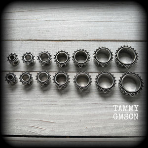 2 gauge tunnels 0 gauge tunnels 00 gauge tunnels 12mm tunnels 14mm tunnels 16mm tunnels 19mm tunnels 22mm tunnels 25mm tunnels Ear gauges Gauged Tunnel earrings  earrings Tunnel dangles Stretched ears Stretched lobes
