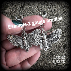 2 gauge moth ear hangers