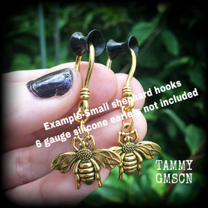 Bee earrings Insect earrings Bee jewelry Beehive earrings Insects jewellery Bugs earrings Pierced ears Tunnel dangles Ear gauges Bees Earrings for pierced ears and stretched lobes Entomology Cottagecore Bee keeping supplies
