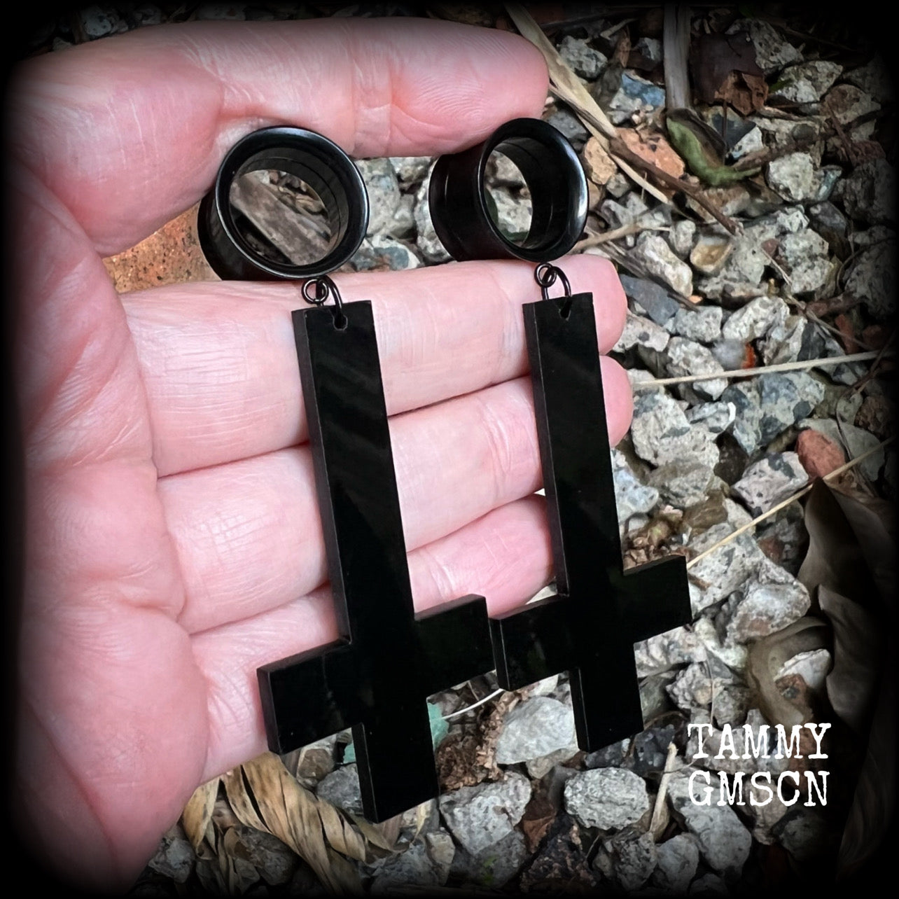 Inverted cross tunnel earrings