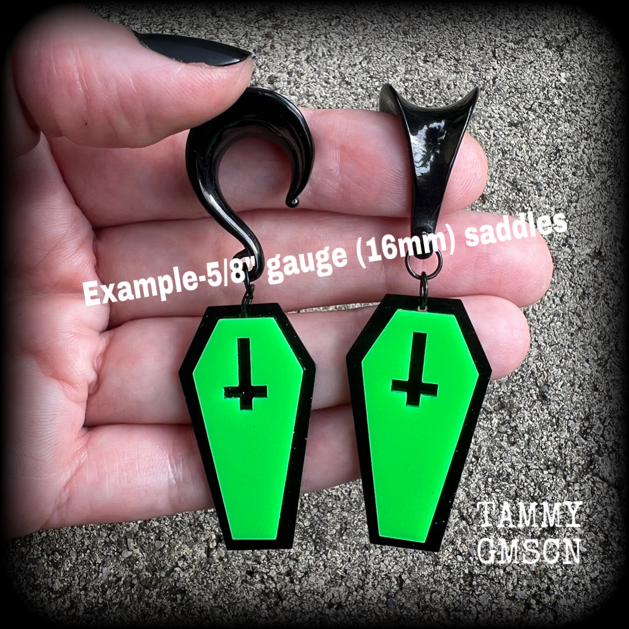 Coffin gauged earrings Coffin tunnel dangles 5/8” gauge gauged earrings Halloween plugs Horrorpunk earrings Cyberpunk earrings Horror movie Stretched ears Gauged ears Samhain Body jewelry Stretched lobes 6mm 8mm 10mm 12mm 14mm 16mm 19mm 22mm 25mm