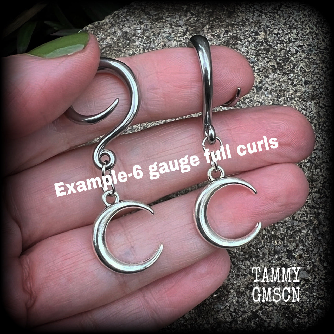 6 gauge ear hangers 