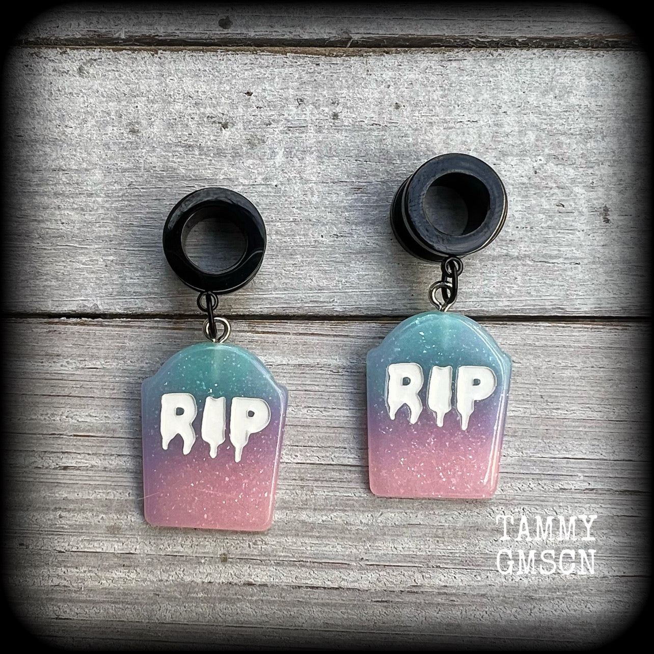 Tombstone tunnel earrings