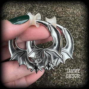Featuring gorgeous spooky cute surgical steel bats, these earrings measure just under 5cms from tip to tip, and weigh approx 23 grams each.