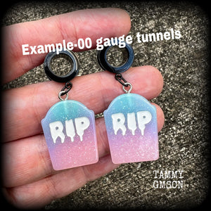 Tombstone tunnel earrings