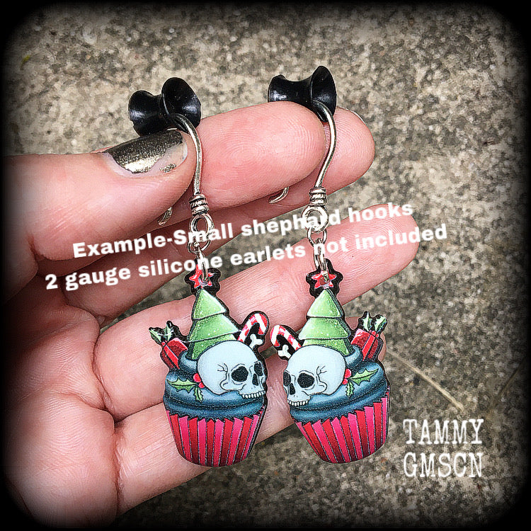 Christmas earrings-Gothic skull cupcake earrings