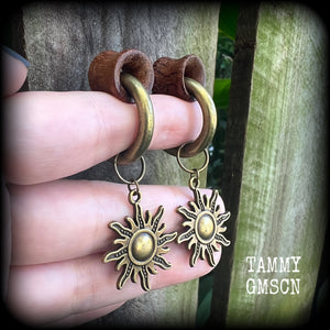 Sol Invictus hoop earrings-Tunnel friendly earrings