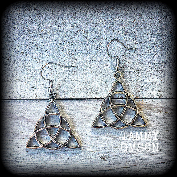 Trinity knot earrings-Triquetra earrings