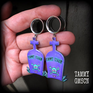 Tombstone tunnel earrings