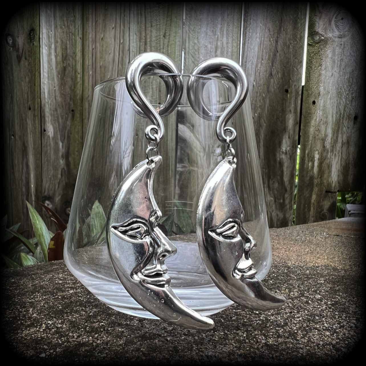 Esoteric crescent moon earrings-Gauged earrings
