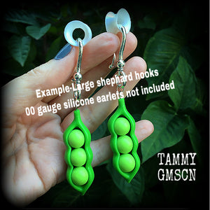 Pea Pod earrings-Ear hangers