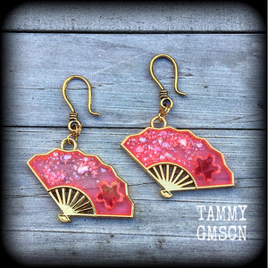 Japanese hand fan earrings-Gauged earrings