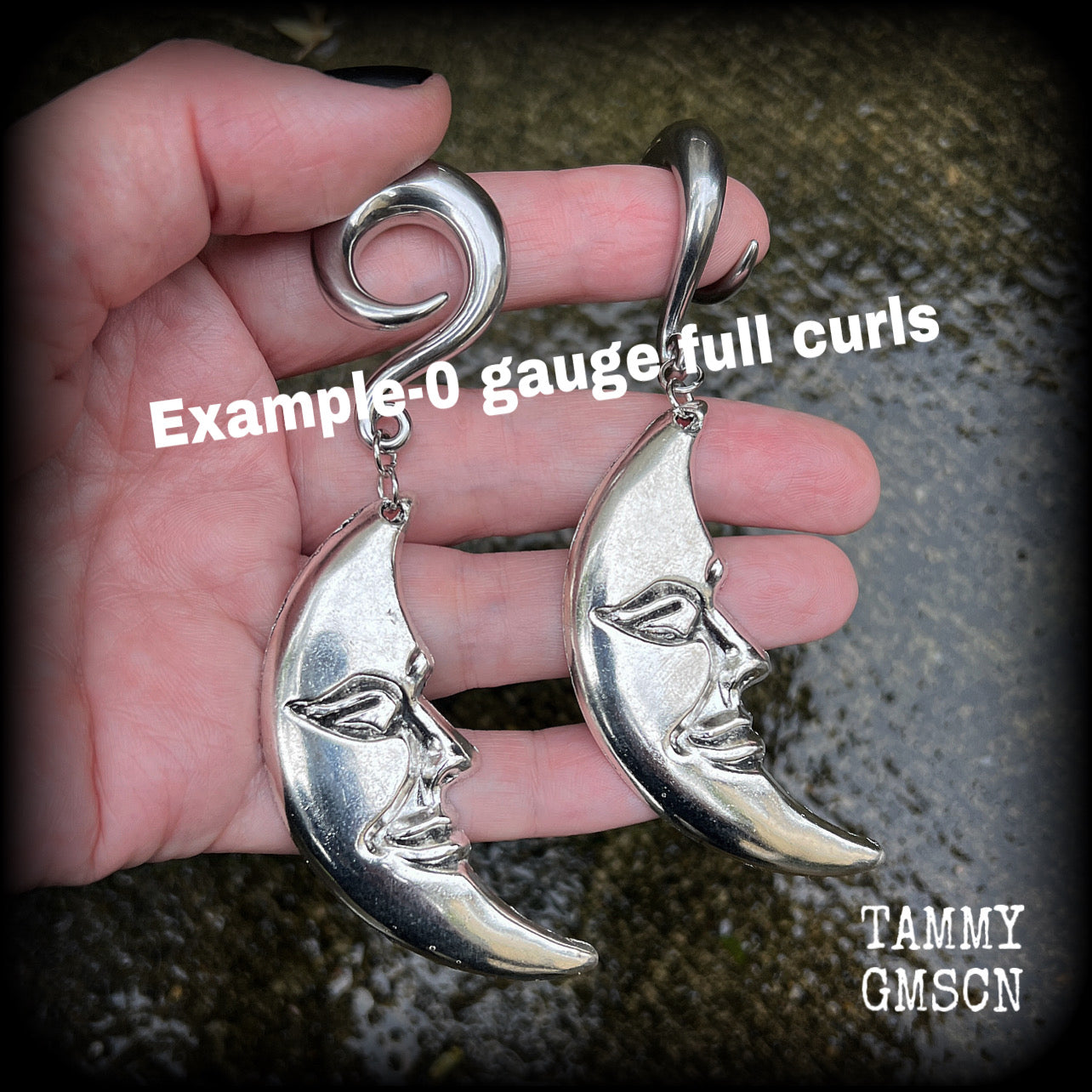 Esoteric crescent moon earrings-Gauged earrings