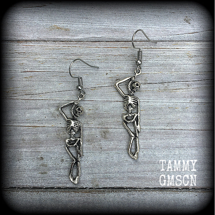 Hanged man Skeleton earrings-Spooky cute halloween earrings